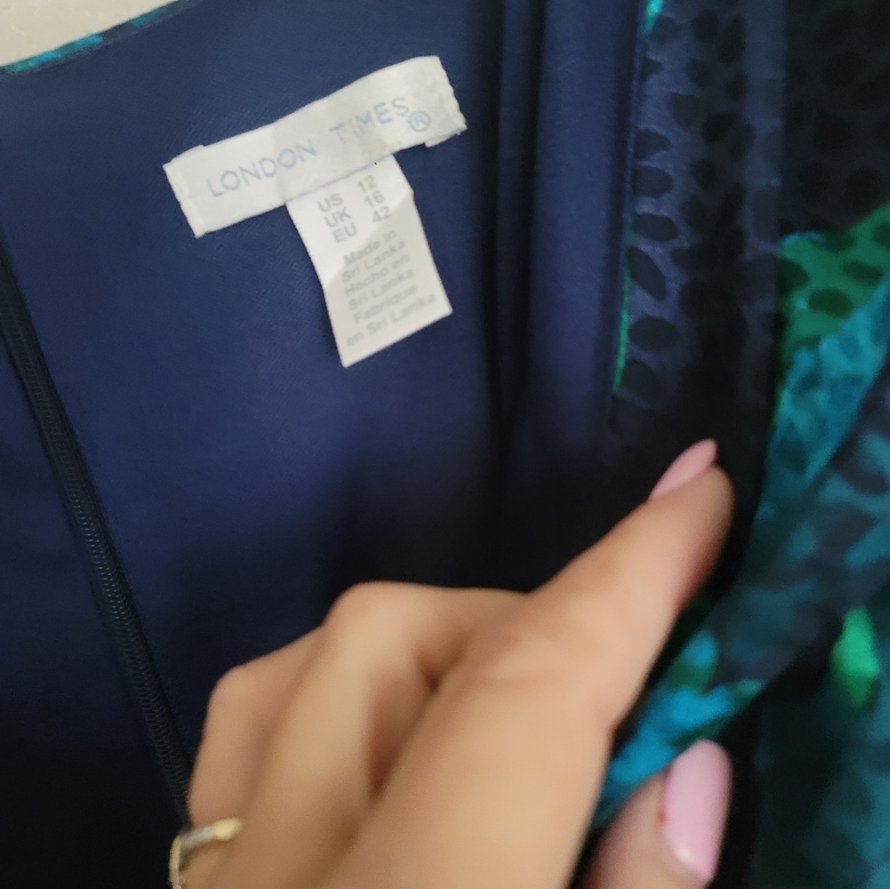 London Times Sapphira Green Floral Mini Dress NWT SIZE 12 - Picture 3 of 5